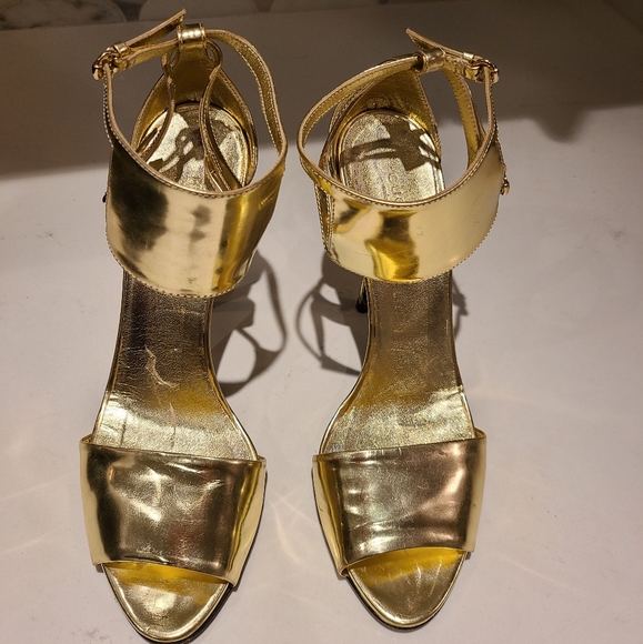Gucci Metallic Gold Leather Sandals with Ankle Strap 10B - Picture 7 of 15